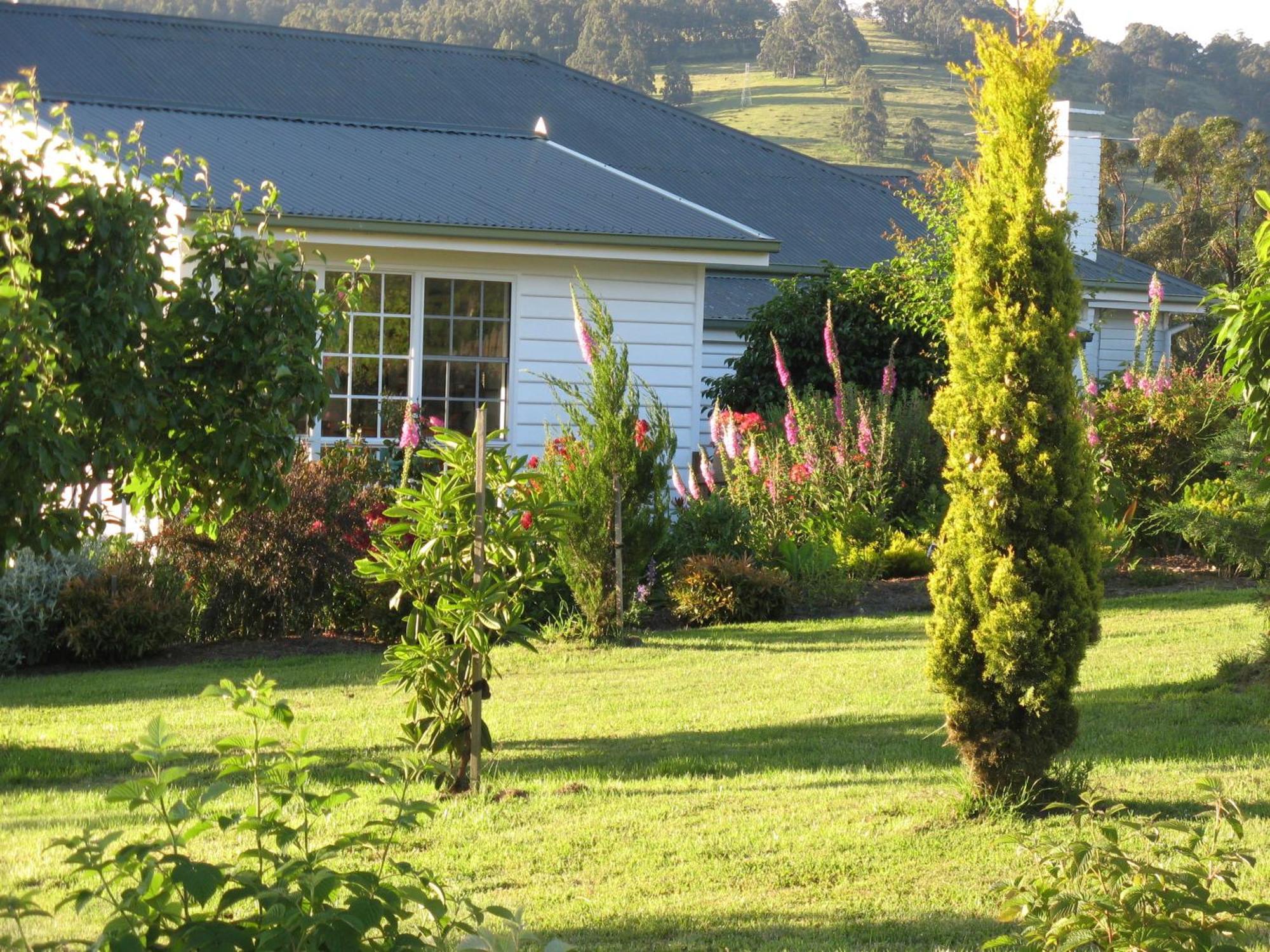 Hillside Bed And Breakfast Huonville Exterior photo